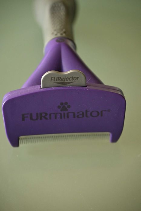 Pente para gatos - FURminator deShedding para Gatos — Como Nova