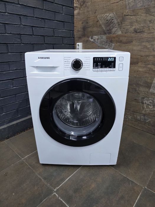 Пральна, стиральная машина Samsung WF60F4E3W2W/EO