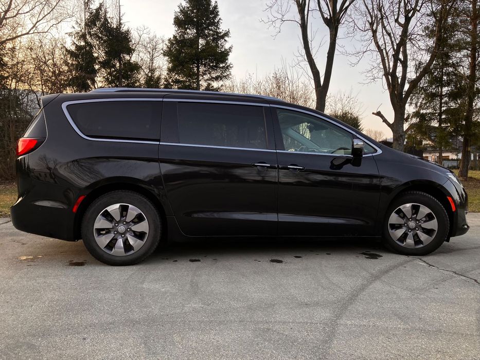 Chrysler Pacifica Chrysler Pacyfica plugin hybrid. Od 2019 roku w kraju.