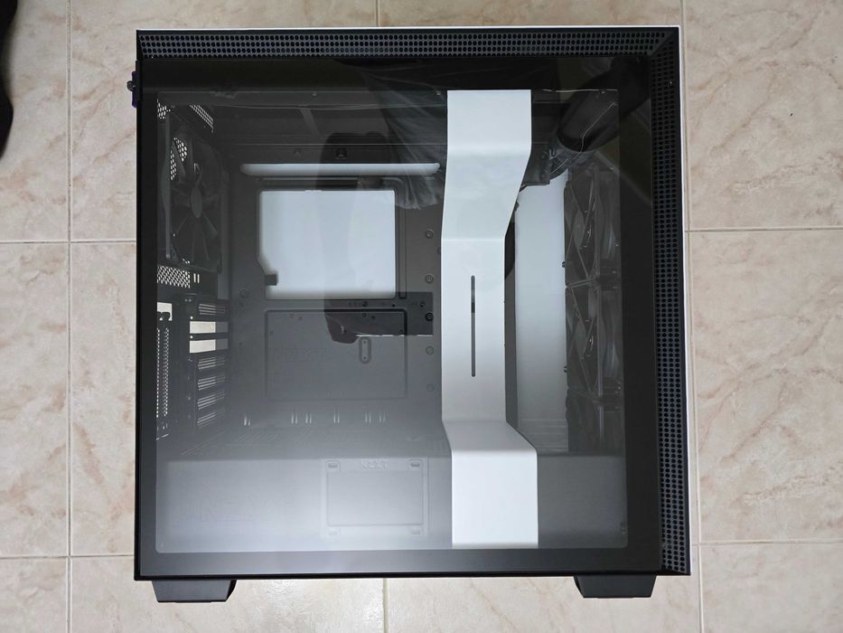 Caixa NZXT H710i Branco