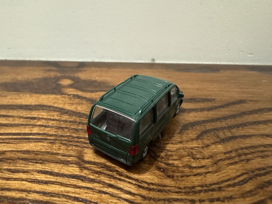 Mercedes Vito V-klasa Wiking 1:87 H0