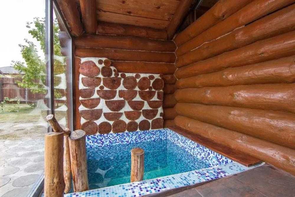 Будинок подобово з басейном та сауною у Гатному МТеремки.