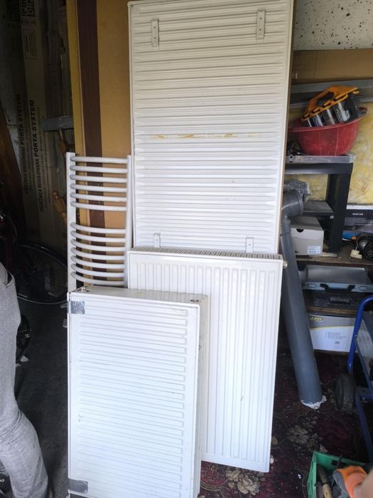 Grzejnik pokojowy łazienkowy używany grzejniki podwójny potrójny