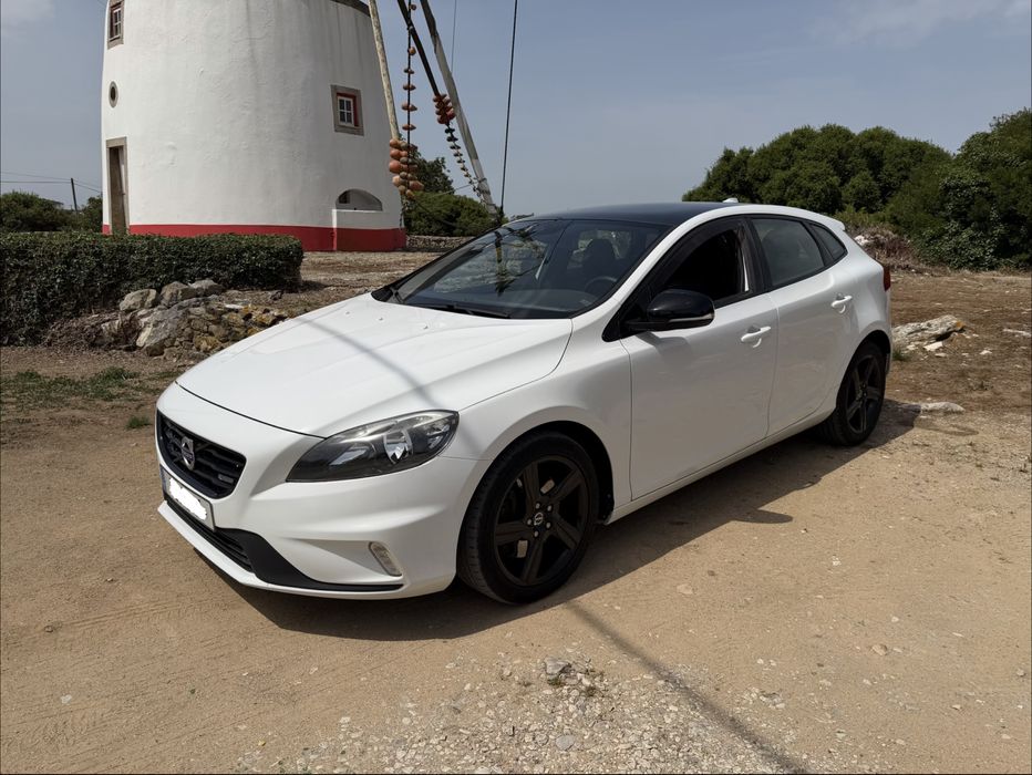 Volvo V40 D4 R-Design 2014