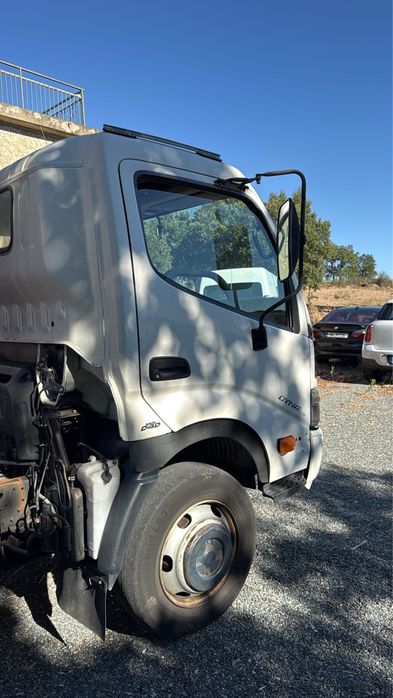 Toyota Dyna L  4.6cc pesada vendida em chassi