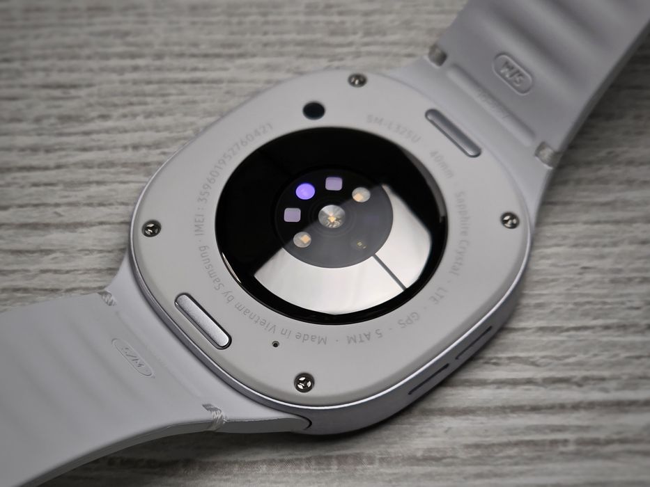 Смарт-годинник Samsung Galaxy Watch8 40mm LTE Silver (SM-L325U)