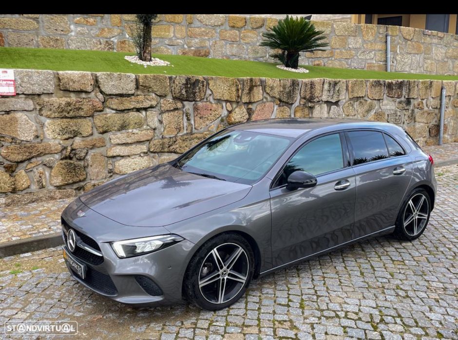 Oportunidade-Mercedes A180D em excelente estado