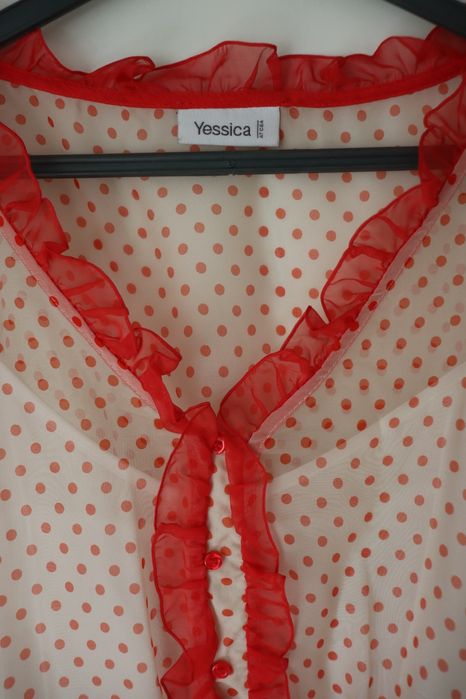 Blusa com top e cinto