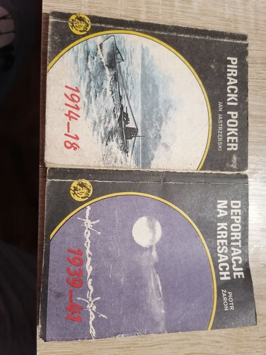 Książki z 1990r wojenne
