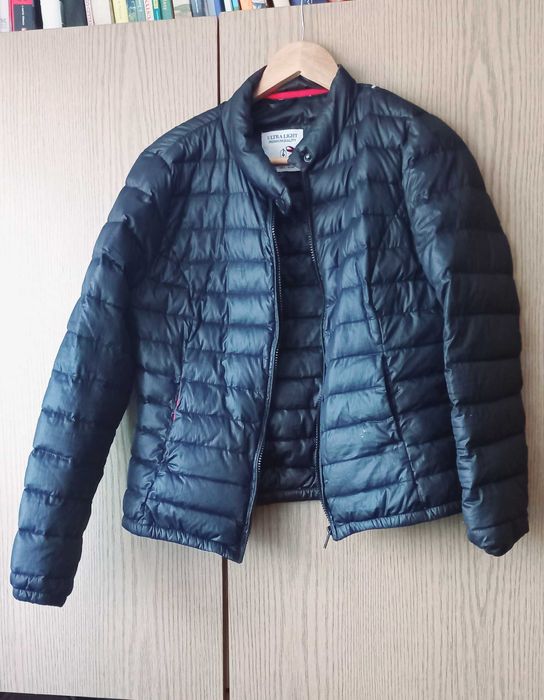 Czarna pikowana wiosenna kurtka