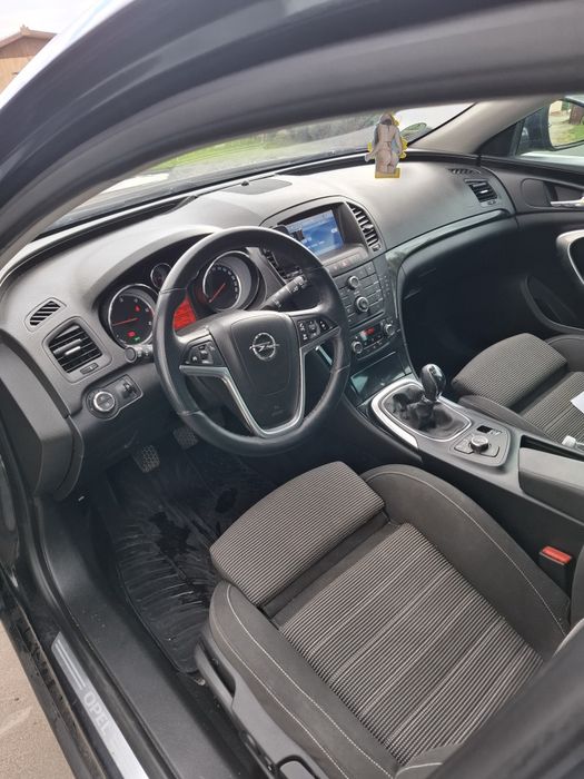 Opel insignia. 2.0CDTI
