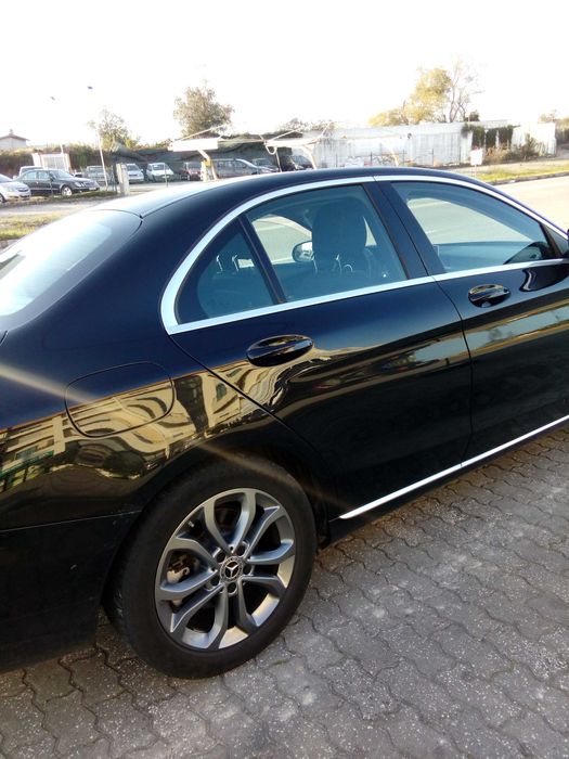 Mercedes C200d Avantgarde auto 2017 nacional revisões na marca