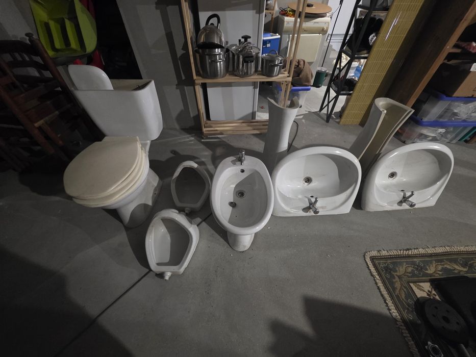 Conjunto Loiça Casa de Banho Valadares  Sanita, Lavatórios, Bidé,urino