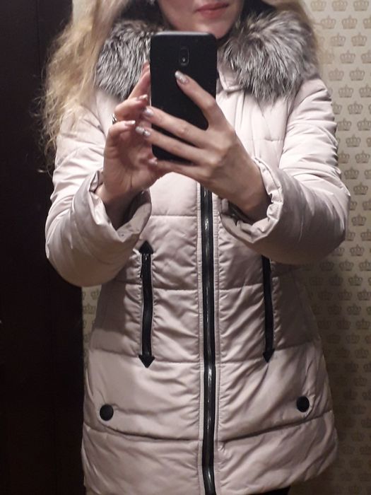 Куртка зимняя с капюшоном