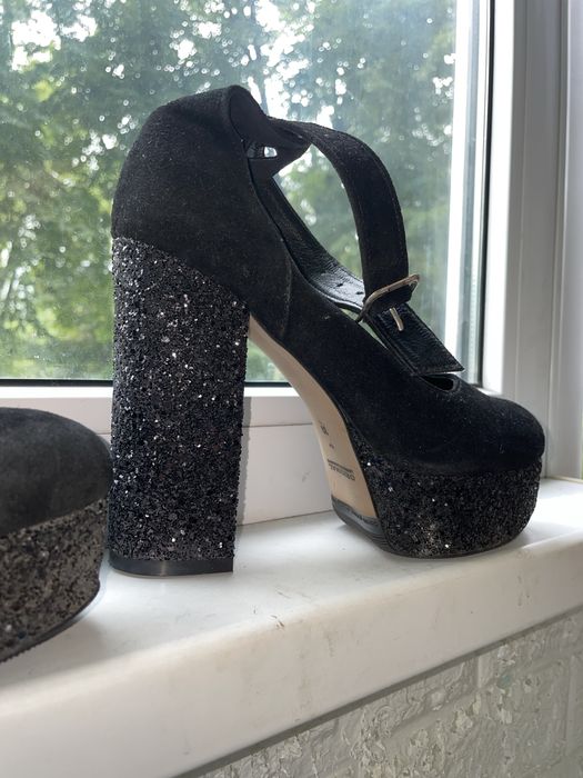 Босоніжки жіночі блискучі