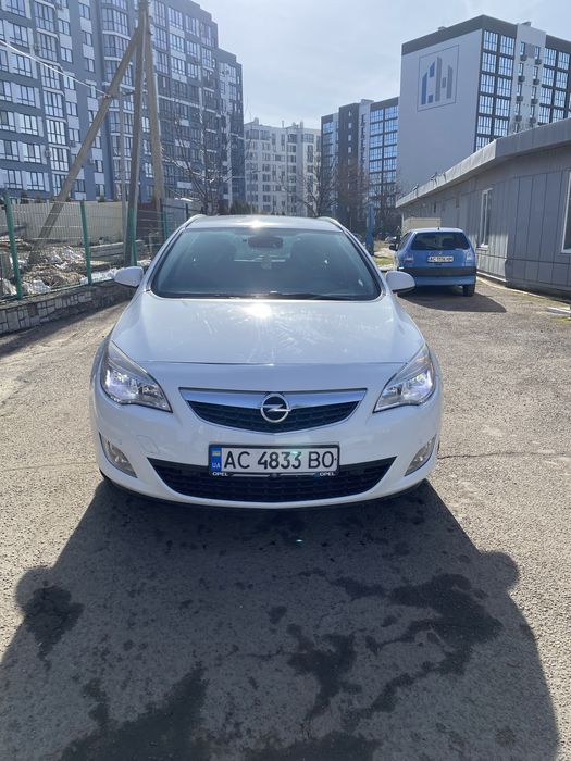 Opel astra j 2012 1,3 дизель