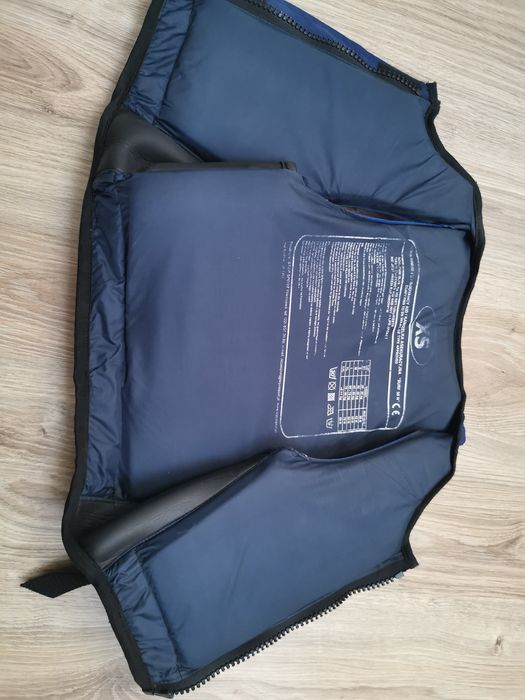 kamizelka ratunkowa dziecięcą XS