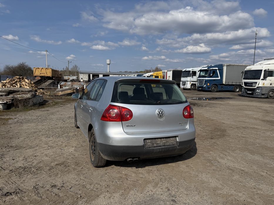 Volkswagen Golf 5 2004 рік 2.0дизель 6 передач