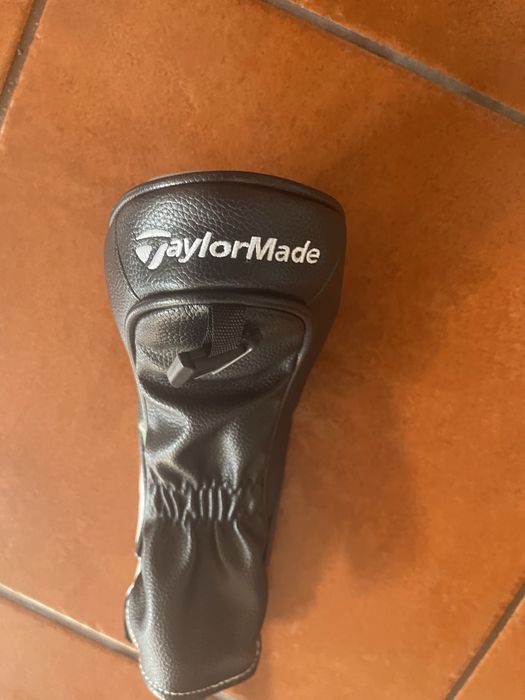 Tavo de golfe Hibrido TaylorMade Qi35 Max Life ( NOVO )