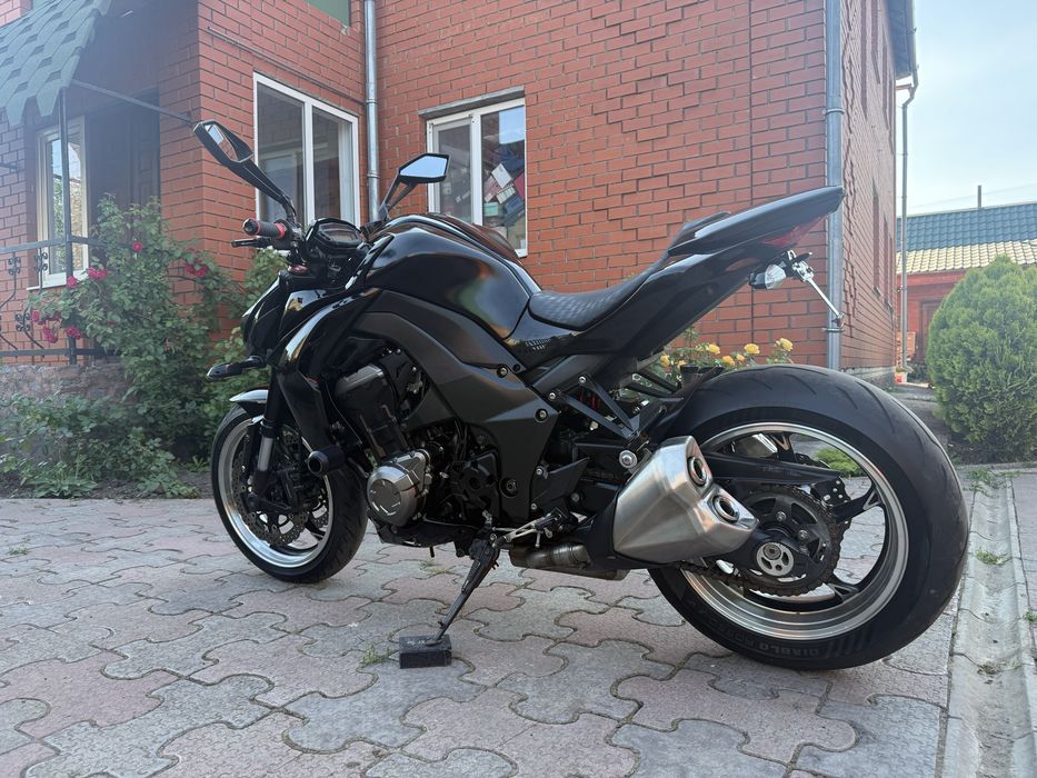 Мотоцикл Kawasaki z1000