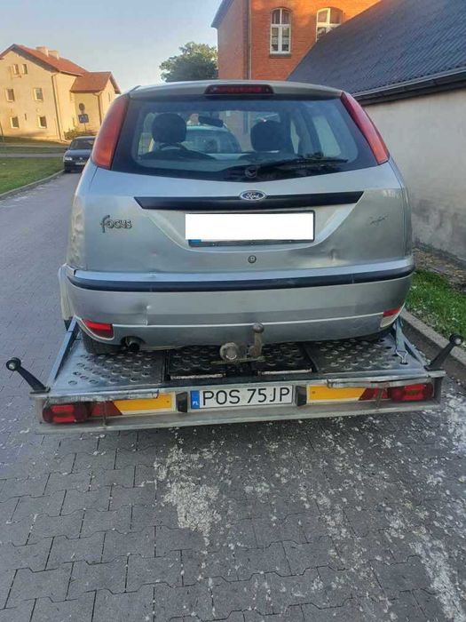 Ford Focus MK1 1.6 benzyna po lift kolor srebrny  na części