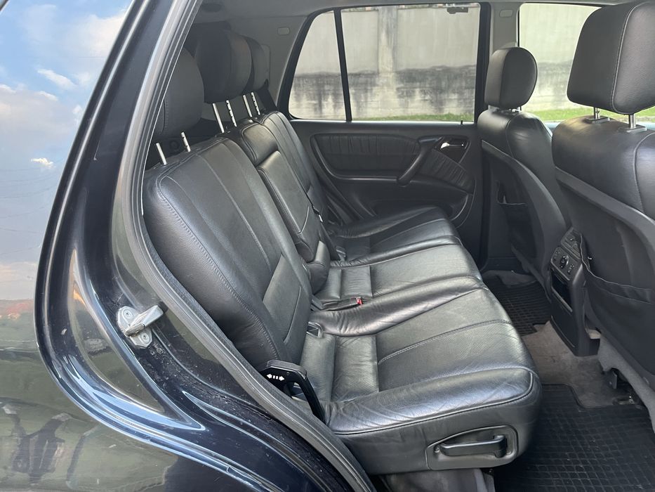 Продаю Mercedes-Benz M-Class 2003