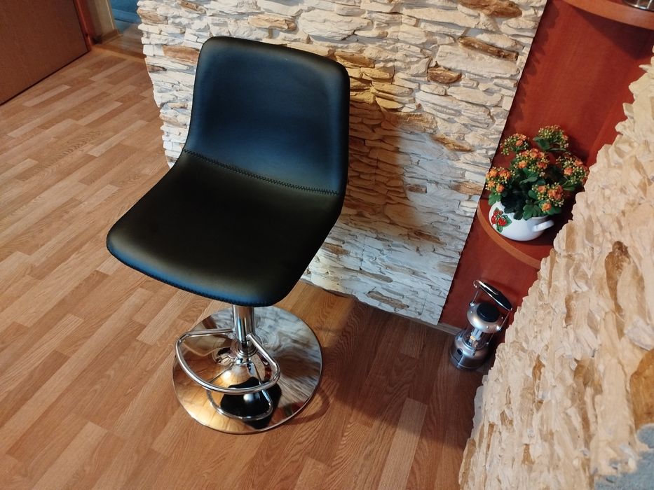 Krzesło  nowe eleganckie