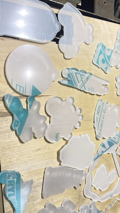 Набор фигурок/заготовок из акрила 8 мм (в пленке)