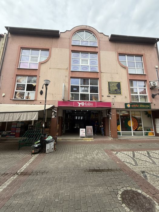 Pasaż handlowy 2300 m2 centrum Jaworzna