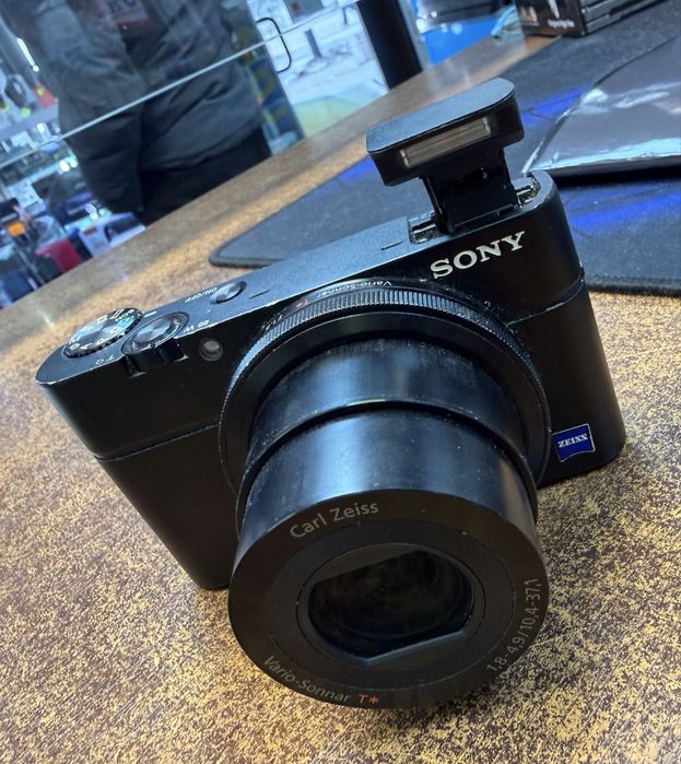 777/ aparat Sony DSC-RX100 20.2MPX