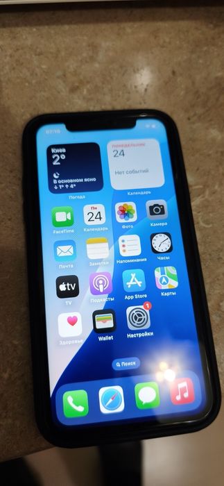 Iphone XR apple отличное состояние.