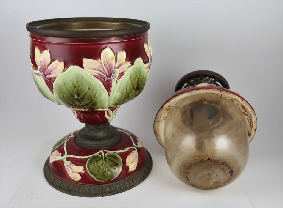 Candeeiro a Petróleo Arte Nova - Cerâmica Majólica Séc. XIX