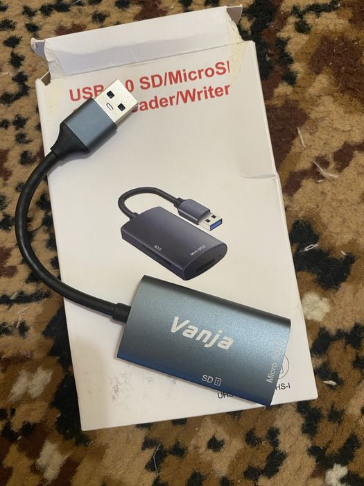 USB 3.0 пристрій для читання/запису SD/MicroSD карт