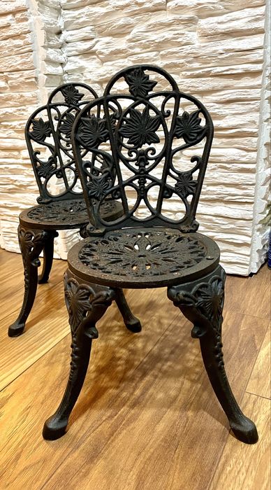 Żeliwne krzesło ogrodowe vintage / shabby chic