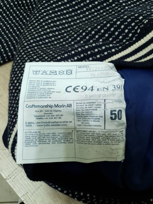 Sweter z wbudwanym kapokiem kamizelką ratunkową Baltic S 60-70kg 50N