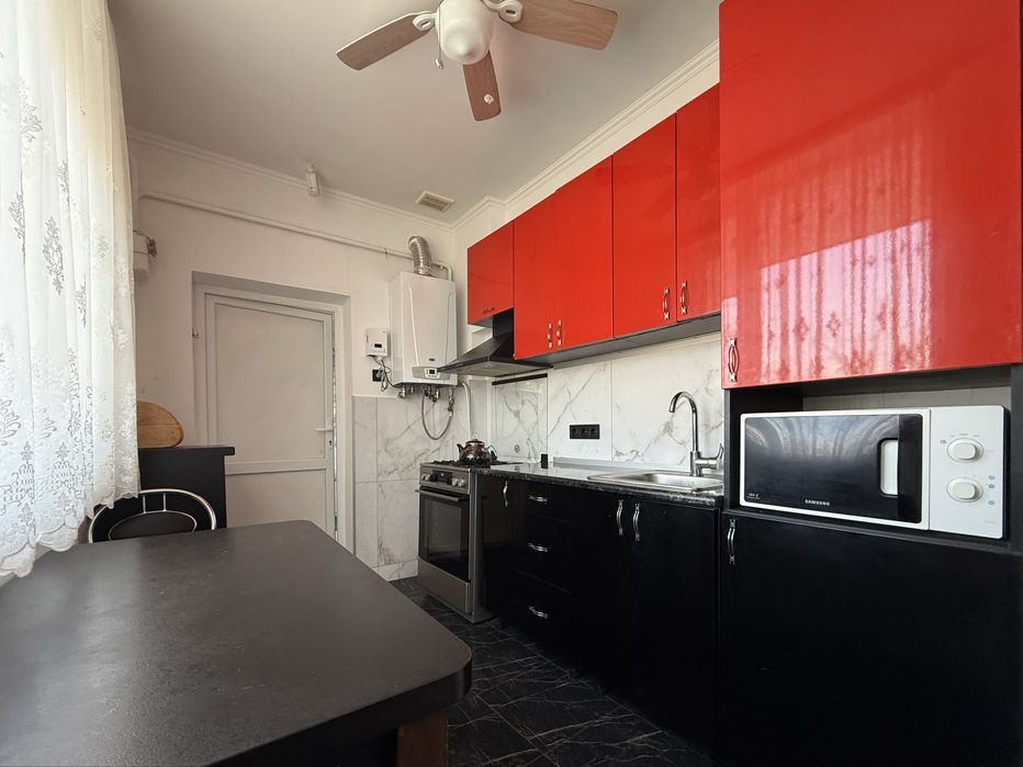 Продам житловий будинок з ділянкою в Драгомирчанах , 5хв до міста!