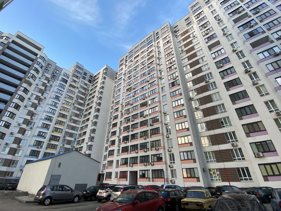 Продаж 3 кімн.  квартири ЖКАкварелі2/Вишневе