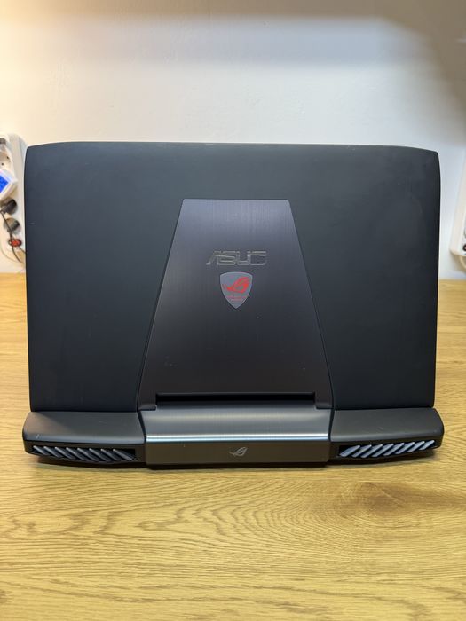 Asus ROG  G751J  i7-4720HQ RAM 16гб ssd 256гб+HDD 500гб  GeForce 965M