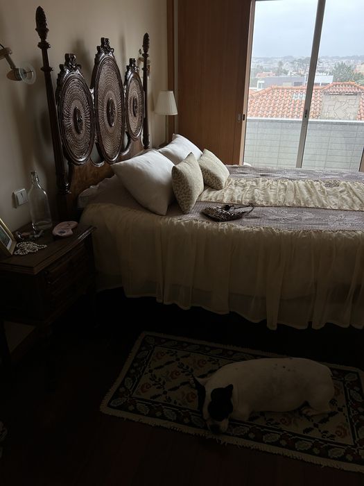 Cama de Madeira e Palhinha vintage