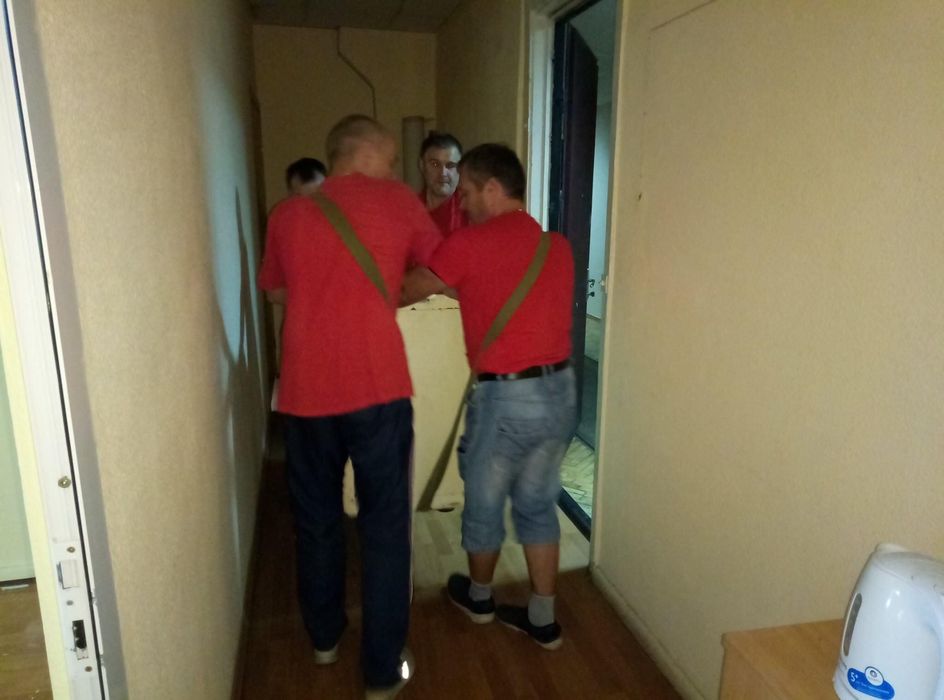 Грузоперевозки.Такси.Перевозка мебели.Вещей.Грузчики.Переезд.За город.