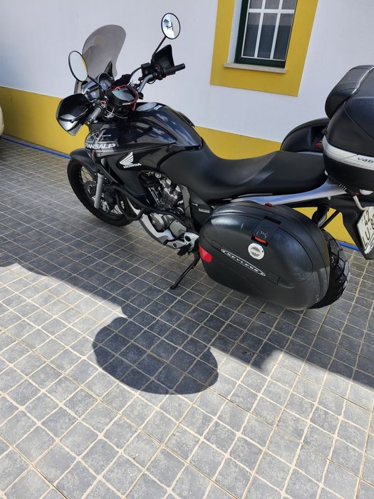 Honda Transalp XL 700  2011