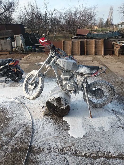 Продам мінск крос 125 соморобний