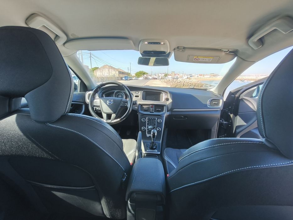 Volvo V40 em excelente estado