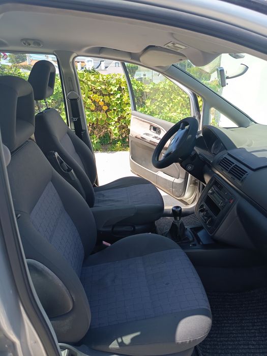 SEAT Alhambra 2004