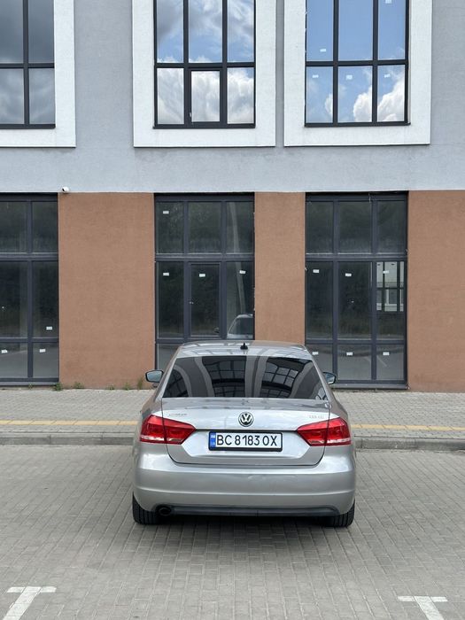 Продам Passat B7 2013 року 2.0 TDI SE DSG