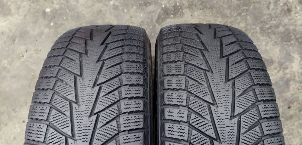 Шини Hankook Winter I*Cept iZ2 215/65 R16 пара