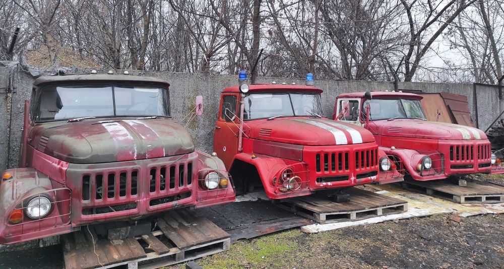 Кабіна в зборі облицюванням крилами Зіл 131 130 нового стану