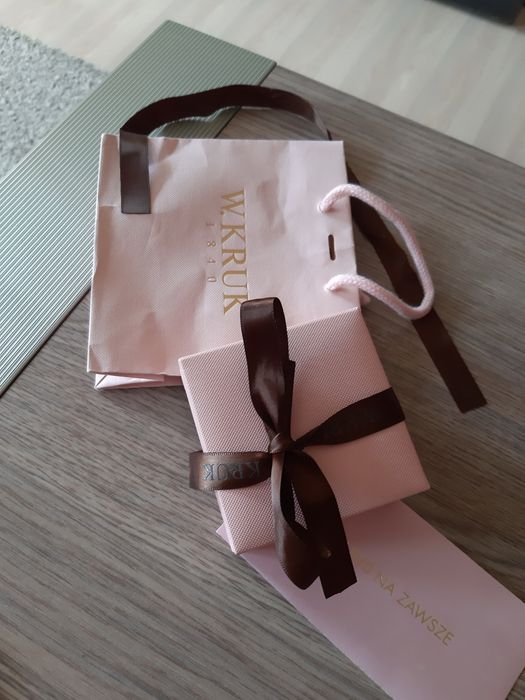 Pudełko po prezencie kruk różowe prezent opakowanie torebka papier biż