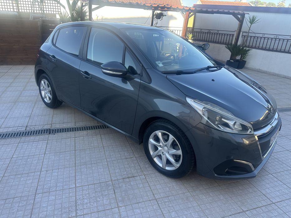 Peugeot 208 2015