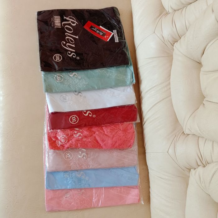 Жіночі футболки M-XXXL